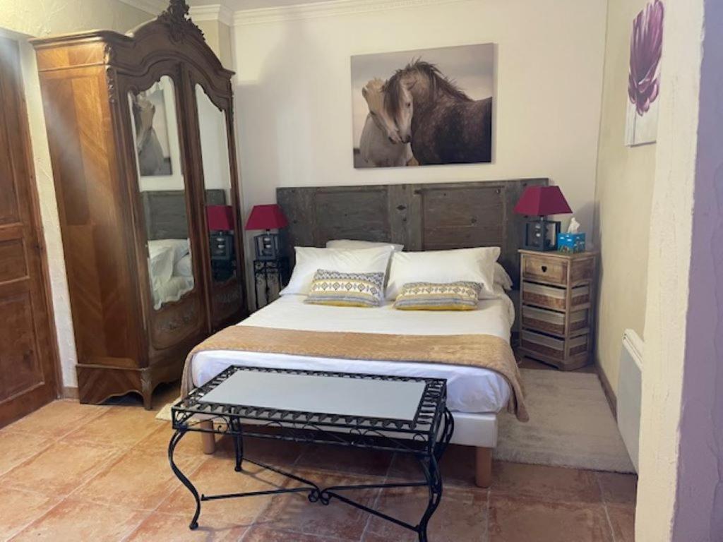 Chambre Seville - Mas Saint-Louis - Piscine Chauffee Aigues-Mortes Eksteriør bilde