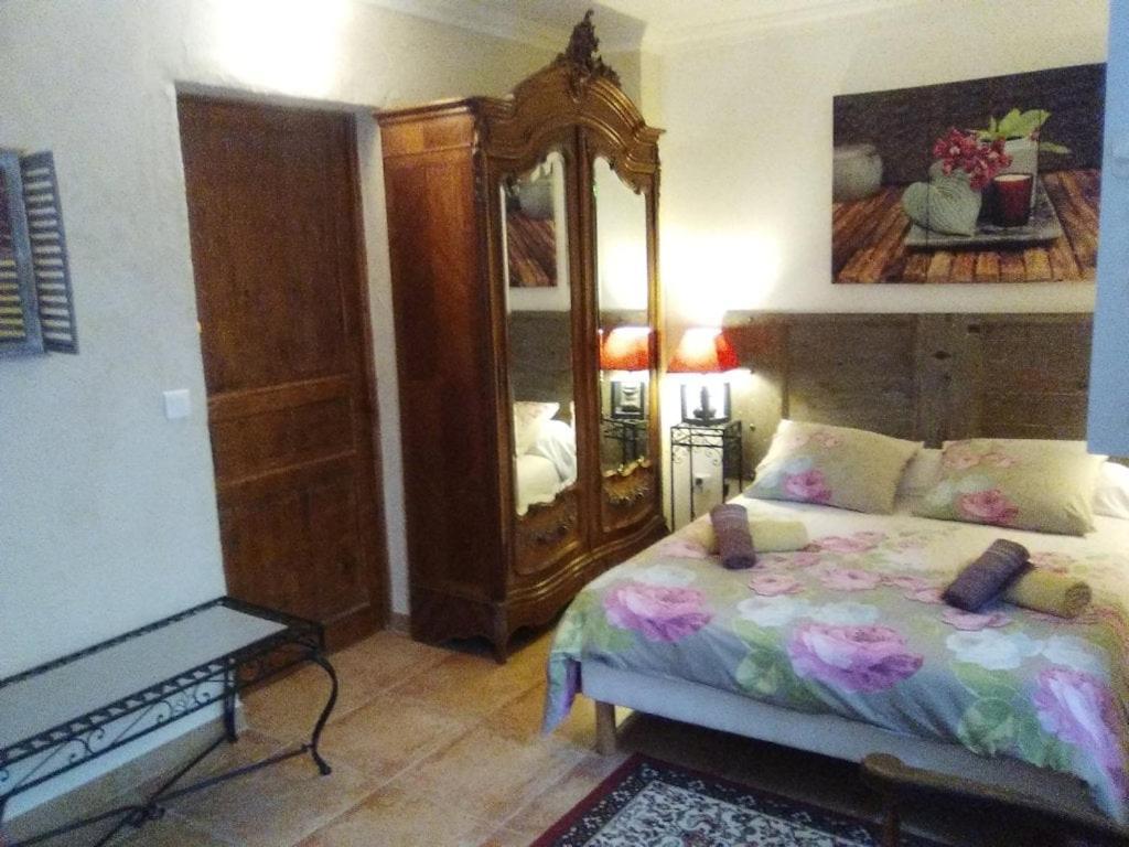Chambre Seville - Mas Saint-Louis - Piscine Chauffee Aigues-Mortes Eksteriør bilde
